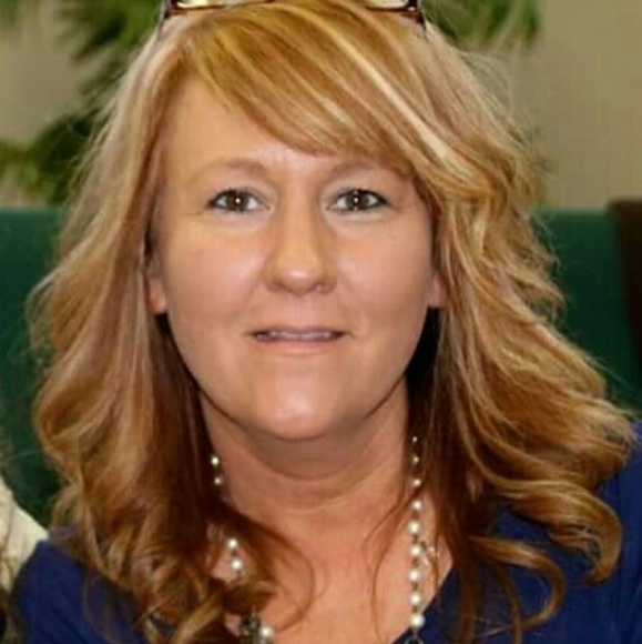 Meet your Posher, Catherine - Picture 1 of 1